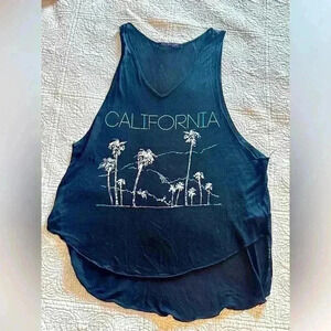 Rock Rose Classic black loose California tank top. Palm trees and proverbs 3:5